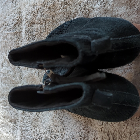 Toms Lunata Womens Black Suede Leather Block Heel Ankle Booties Zip Size 10 - Picture 5 of 10